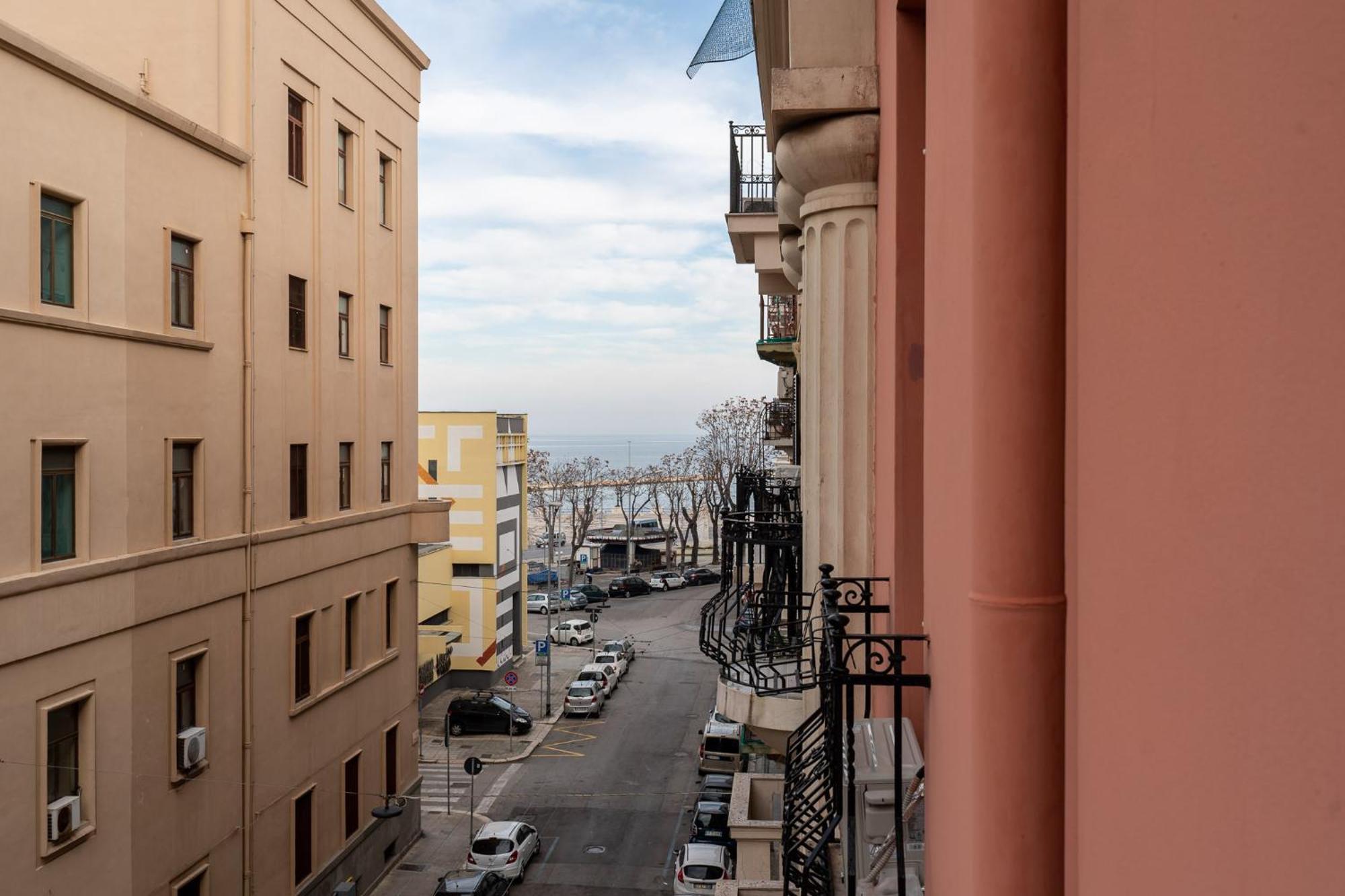Summer Breeze Family Aparment By Wonderful Italy Bari Exteriör bild